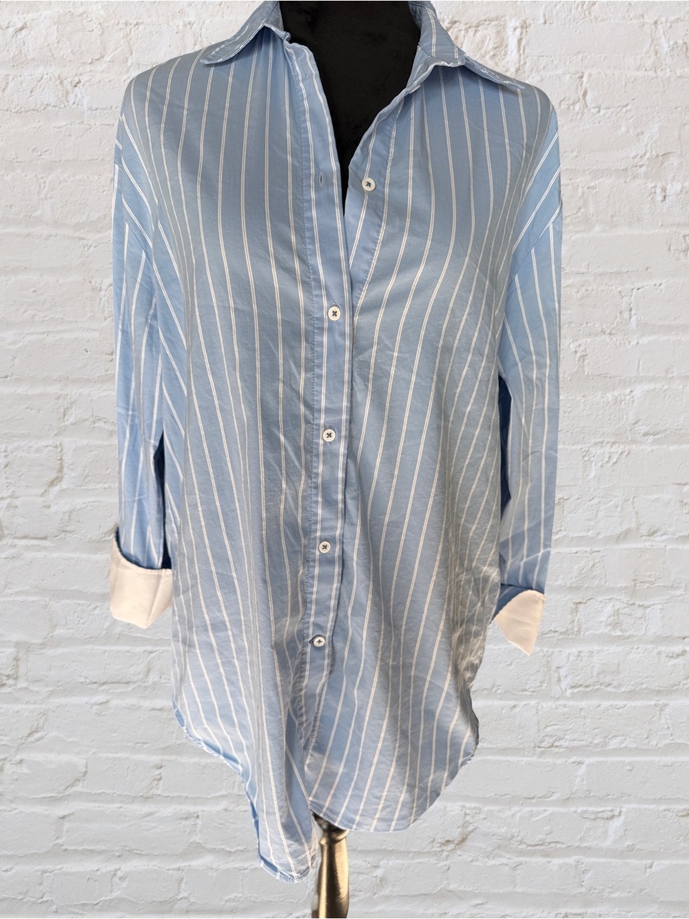 Zara Light Blue and White Striped Button-Down Shirt